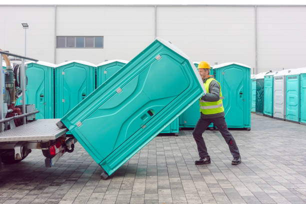 Best Construction site porta potty rental  in Oskaloosa, KS